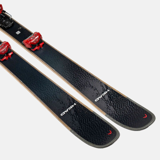 Head KORE 100 Ti: esquís de freeride potentes y ligeros
