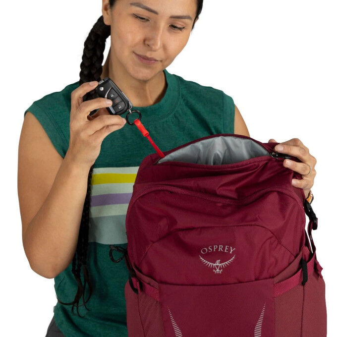 Osprey Hikelite 28: lightweight, technical backpack for your hikes