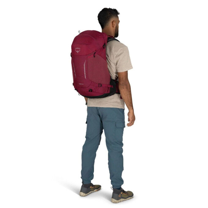 Osprey Hikelite 28: lightweight, technical backpack for your hikes