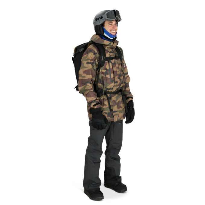 Osprey Soelden 32 Black: lightweight, technical ski bag for backcountry use