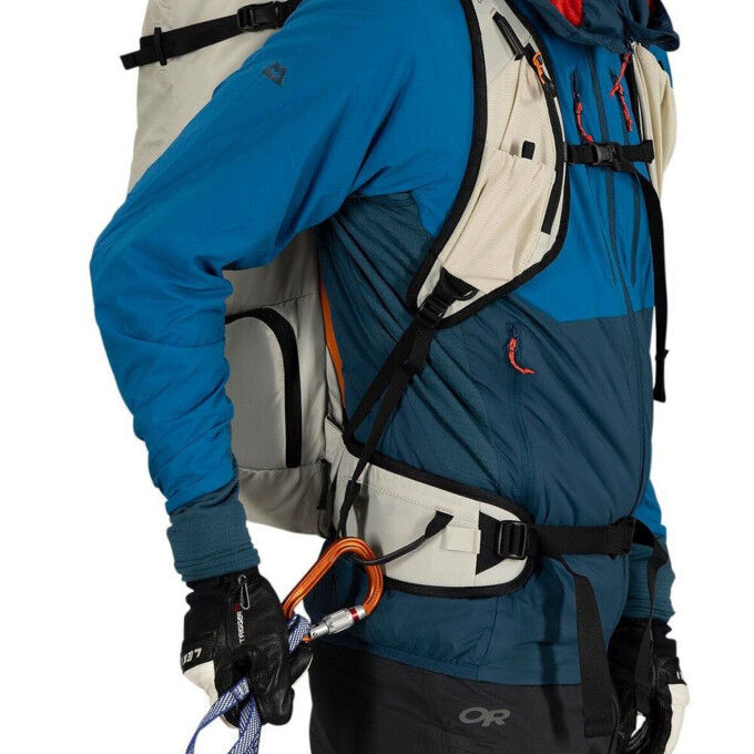 Osprey Firn 28: ligereza y tecnicidad para el esquí de travesía