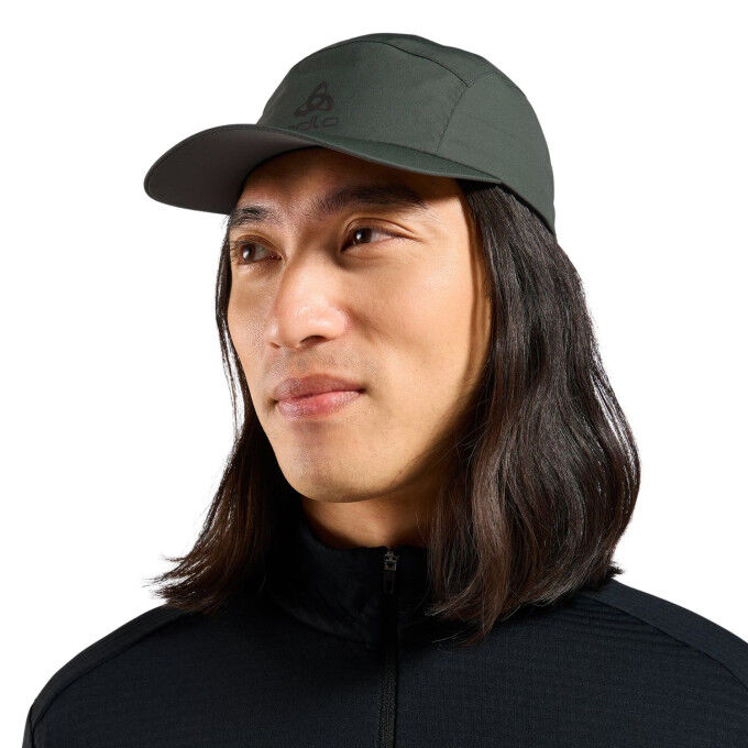 Odlo Essential Thermal 1/2 Zip Hombre: calor y libertad para tus carreras invernales