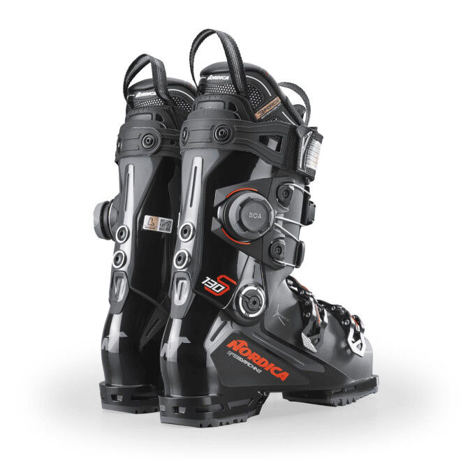 Nordica Speedmachine 3 Boa C. 130 S: power and precision on the slopes