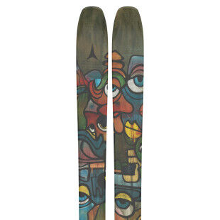 Esquís Atomic Bent 110: esquís de freeride versátiles, ligeros y divertidos.