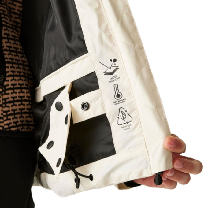 Dare2B Enfold Egret Women's Ski Jacket: elegance and performance on the slopes