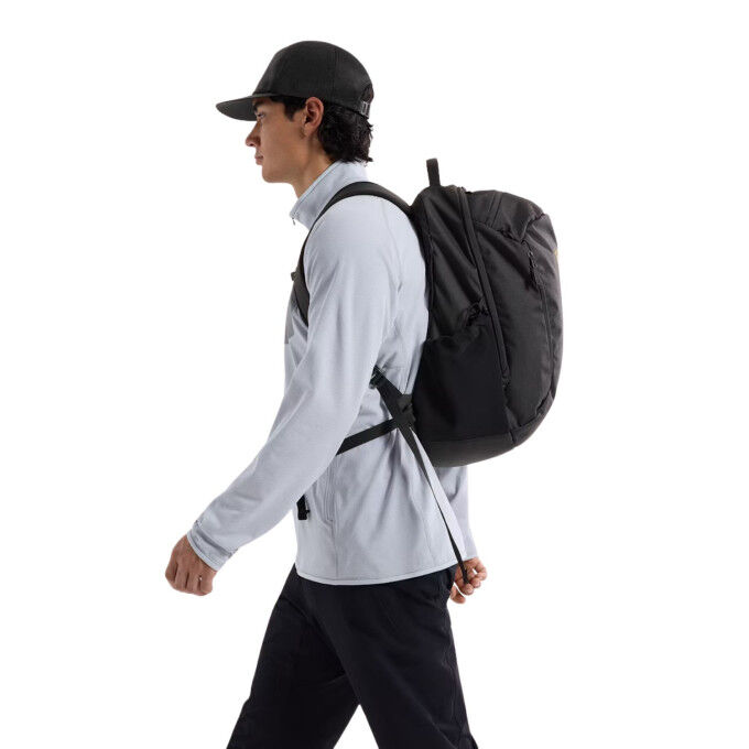 Arc’teryx Mantis 26 Black : un sac polyvalent pour élargir vos horizons