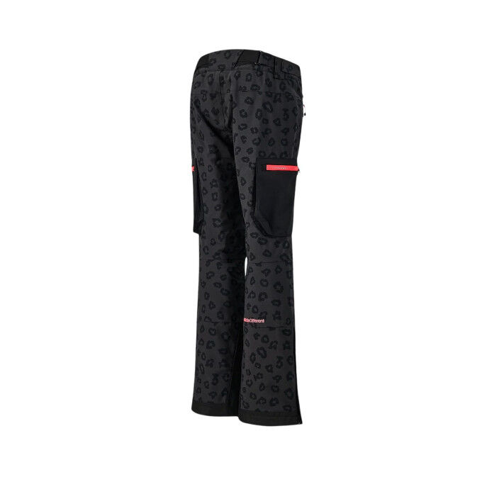 Women's Watts X-Elipse Ski Pants: Style and Winter Performance