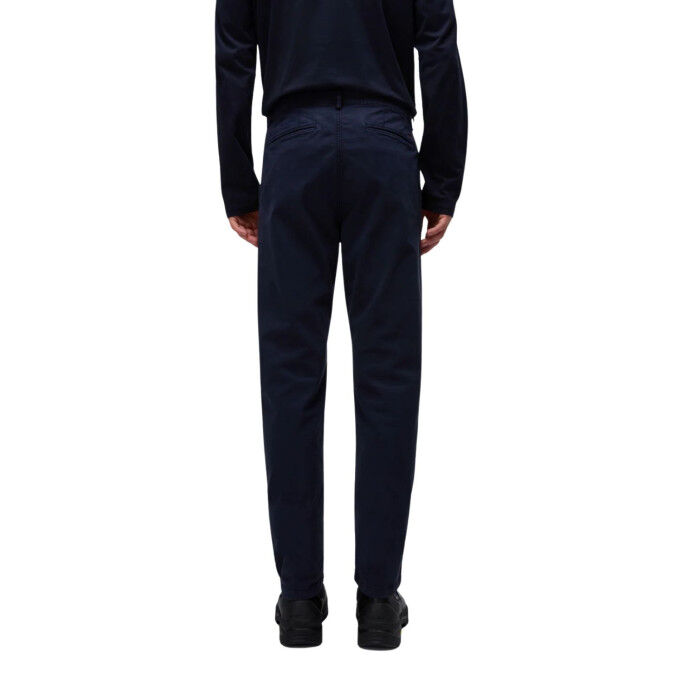 Pantalones chinos para hombre Napapijri M-Puyo SL: elegancia y comodidad para el día a día.