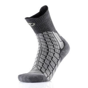 X-BIONIC Trek Outdoor Low Cut – Chaussettes Randonnée Légères & Respirantes – Protection Achille & Ventilation 4.0