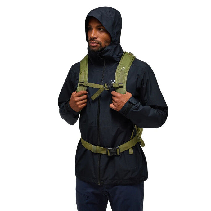 Haglöfs Finch Proof : veste imperméable légère pour randonneurs actifs