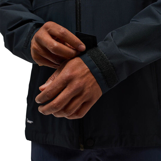 Haglöfs Finch Proof: chaqueta impermeable ligera para excursionistas activos