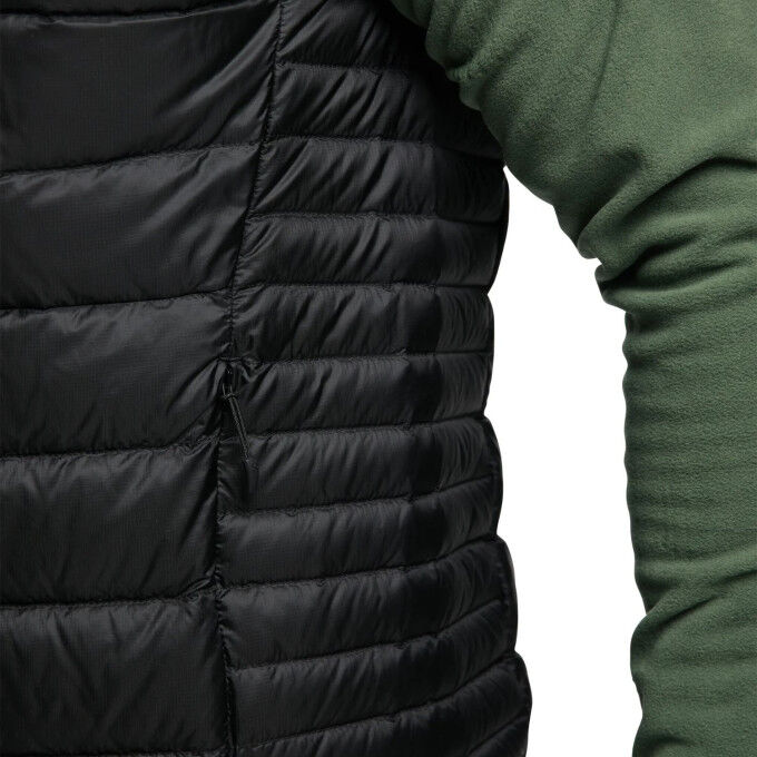 Haglöfs Roc Men's Vest: warmth and lightness for your adventures