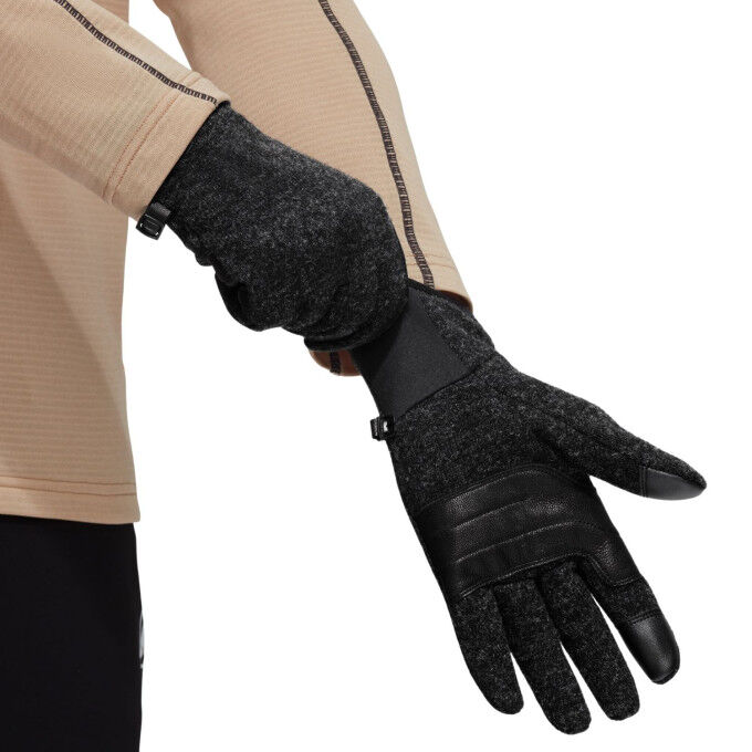 Mammut Passion Glove - natural warmth and versatility for hiking