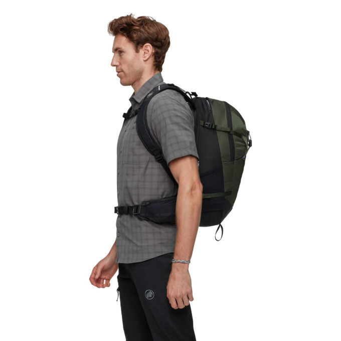 Mammut Lithium 25: a versatile and eco-friendly hiking backpack