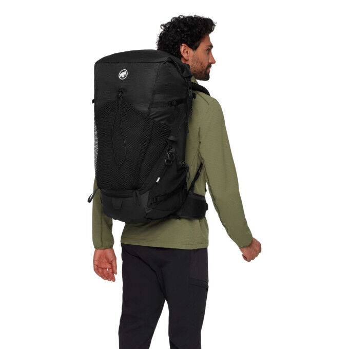 Mammut Ducan Spine 50-60 Black : confort et mobilité longue distance