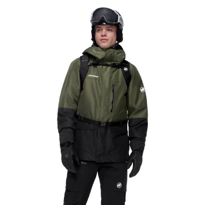 Mammut Nirvana 28: versatile and technical ski backpack