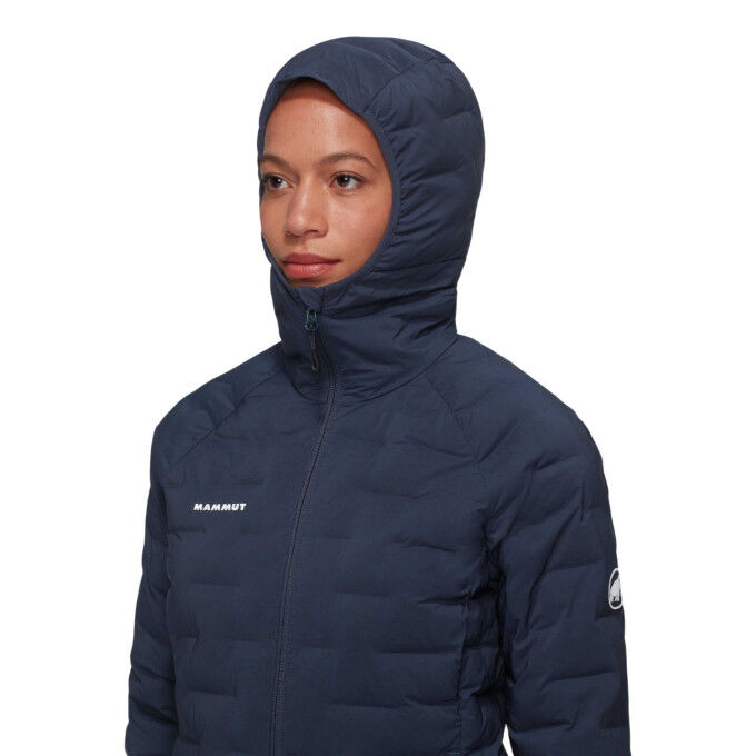 Mammut Sender IN Hooded Mujer: chaqueta acolchada cálida y reciclada