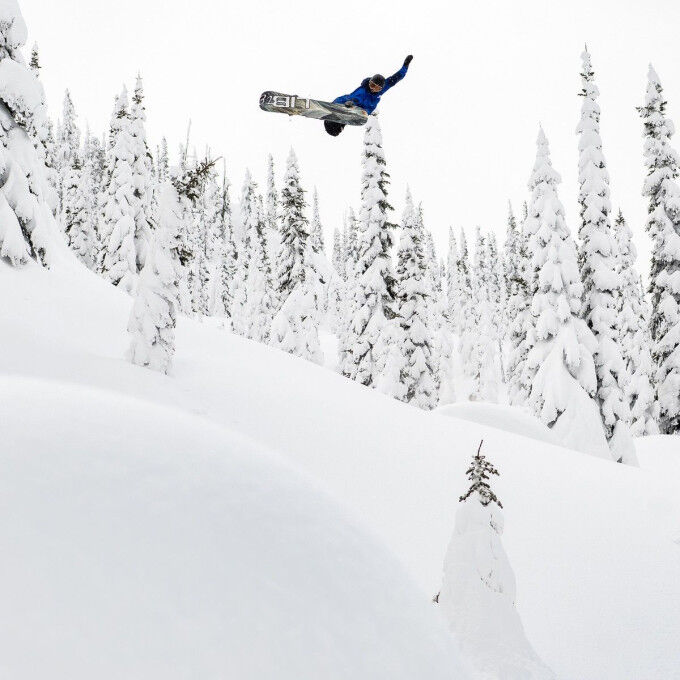 Lib Tech Dynamo: high-performance freeride snowboard pack + bindings
