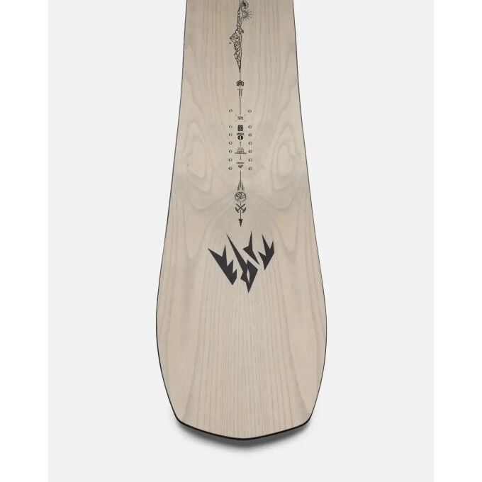 Jones Men’s Flagship Snowboard – Performance and precision in freeriding