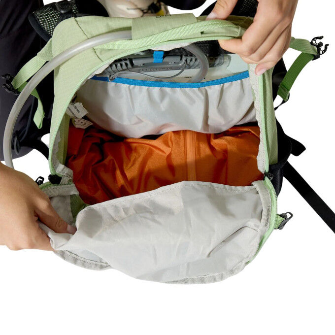 Rab Airox 22ND Fig Green/Black: lightweight, ventilated backpack for women