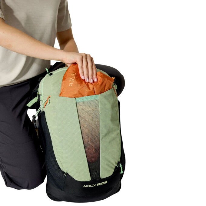 Rab Airox 22ND Fig Green/Black: lightweight, ventilated backpack for women