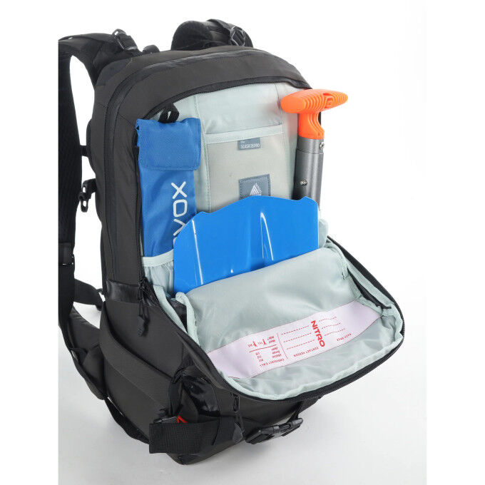 Nitro SLASH 25 PRO Raven Snowboardrucksack – 25 l, technisch und komfortabel