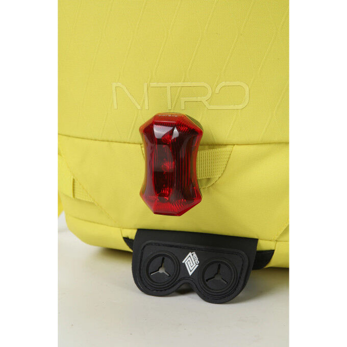 Zaino Nitro ROVER 14 Raven per snowboard e sci