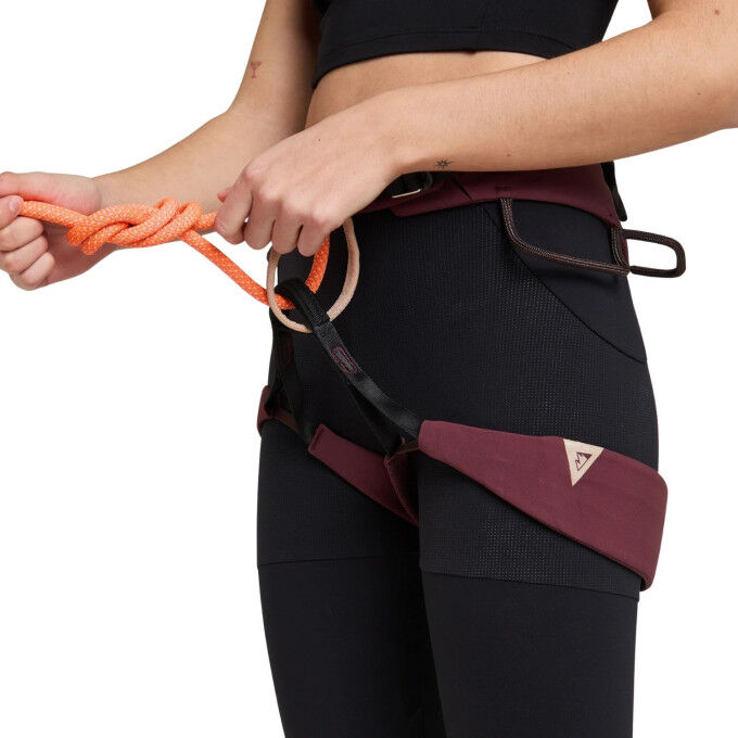 Montura Crimp Women's Climbing Leggings: breathability and freedom of movement