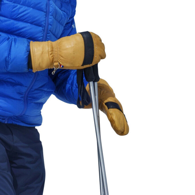 Marcel Livet Louis Gevril unisex mittens: warmth and alpine authenticity