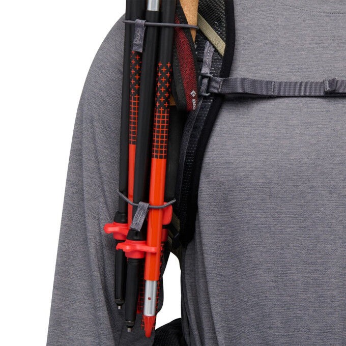 Black Diamond Trail Vista 20: lightweight technical backpack for hiking