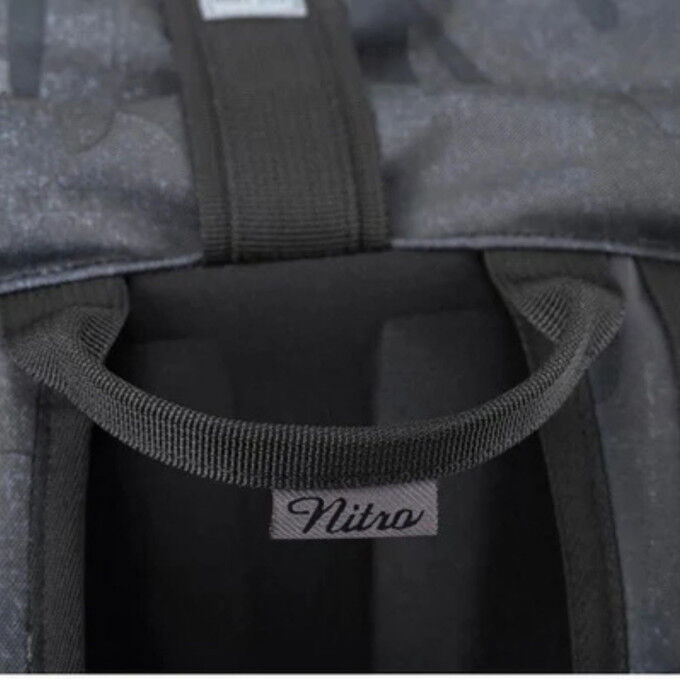 Nitro Scrambler 28 L Forged Camo: stylish, modular urban bag
