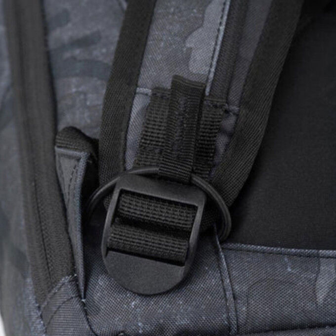 Nitro Scrambler 28 L Forged Camo: stylish, modular urban bag