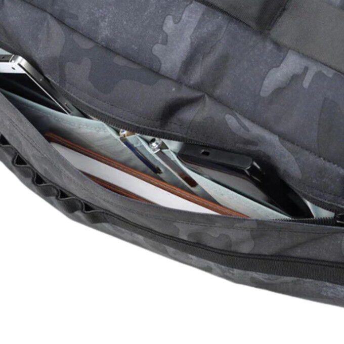 Nitro Scrambler 28 L Forged Camo: stylish, modular urban bag