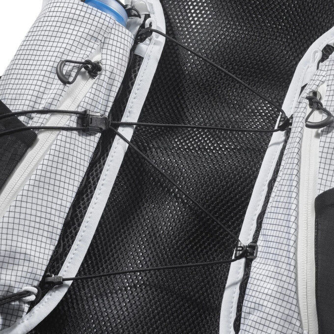 Salomon ADV Skin Cross Season Race Flag: leichte, technische Trinkjacke