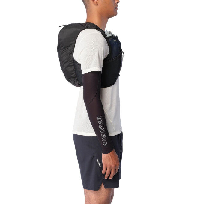 Salomon Active Skin 8: lightweight, high-performance running hydration vest