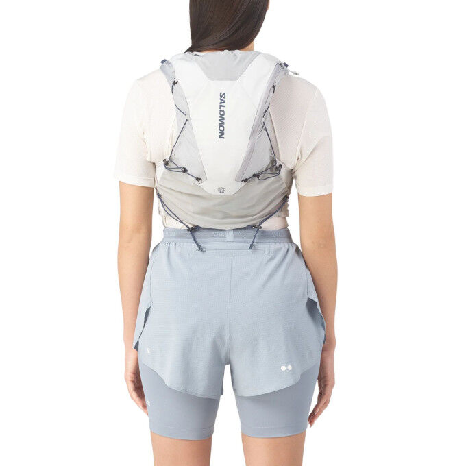 Salomon ADV Skin 12: hydration jacket for long-distance trails