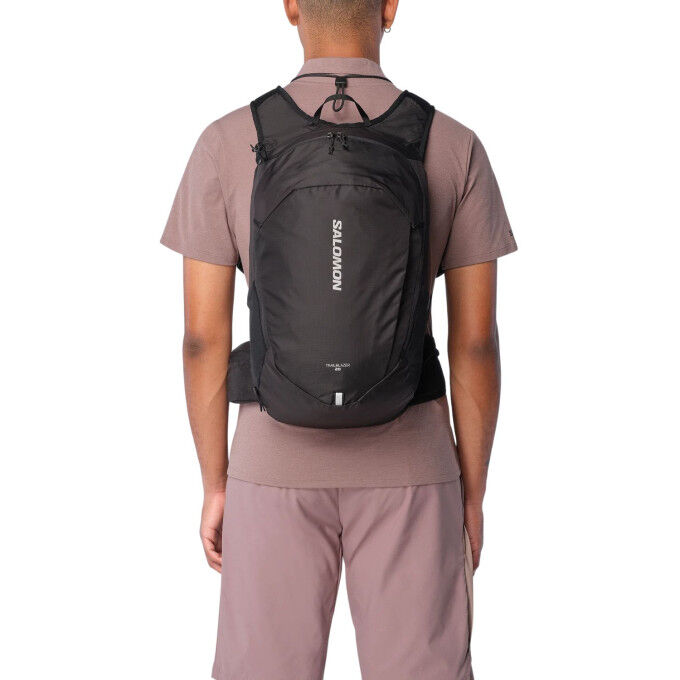 Salomon Trailblazer 20: versatile and lightweight daypack