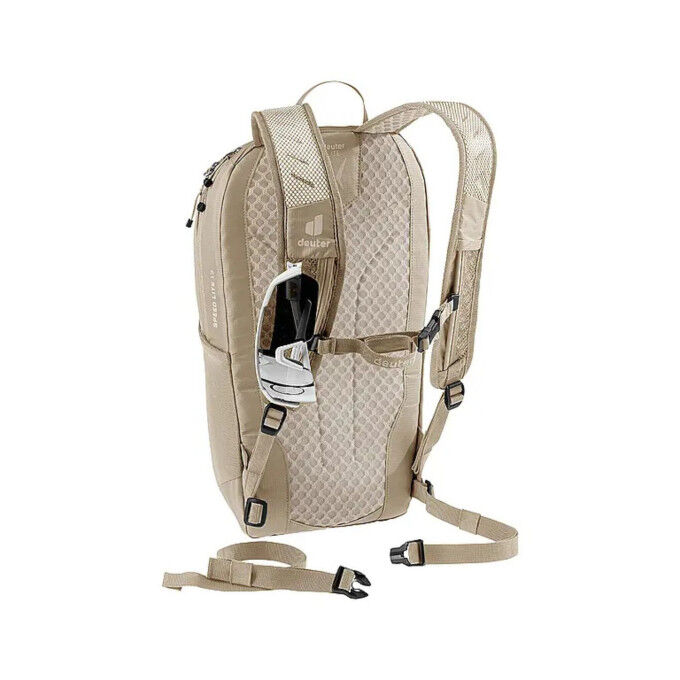 Deuter Speed Lite 13: an ultra-lightweight backpack for fast hikes