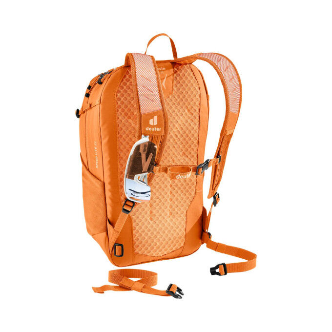 Deuter Speed Lite 21: lightweight and fast hiking backpack for the mountains