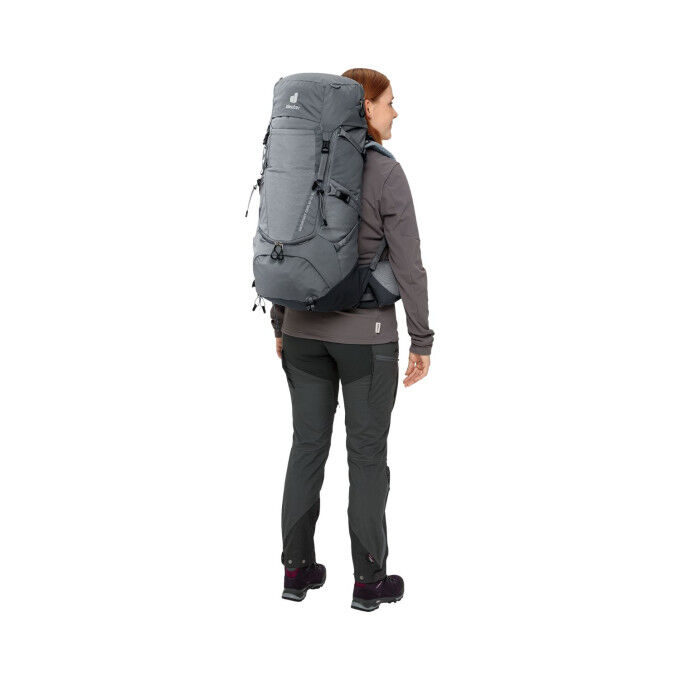 Deuter Aircontact Core 45+10 SL Women's: comfort and versatility for trekking