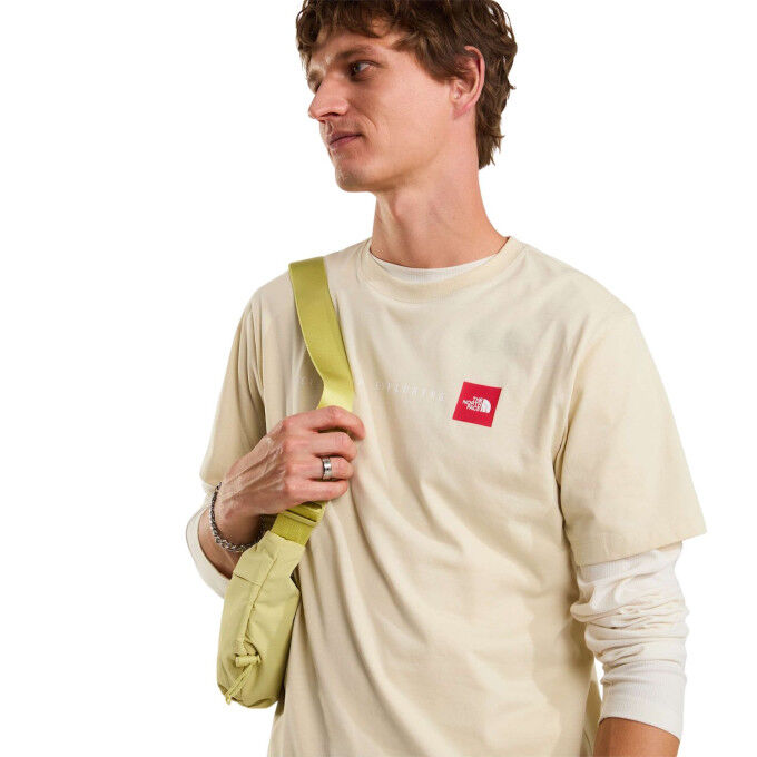 Camiseta The North Face Never Stop Exploring: comodidad y estilo para el día a día