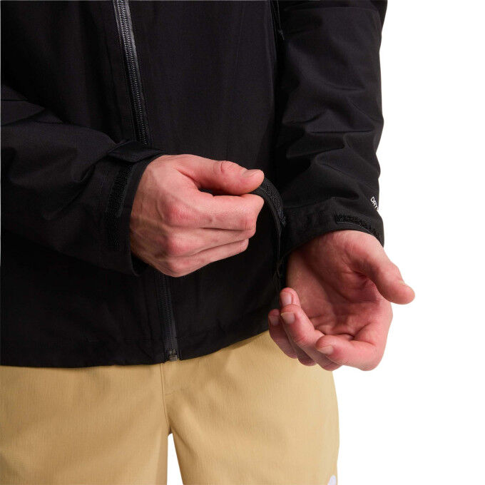 The North Face Lightning Zip-In: protección ligera y técnica para el senderismo