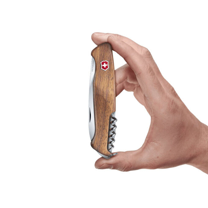 Victorinox Ranger 55 Wood: una navaja suiza elegante y versátil