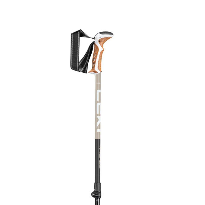 Leki Khumbu Lite hiking poles: lightweight and high performance in the mountains