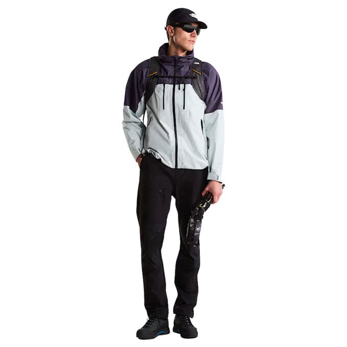 TNF Devils Thumb GORE-TEX® Men's Jacket: Full protection for hiking