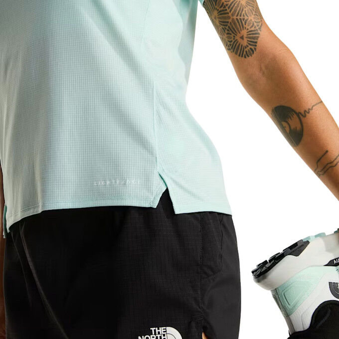 The North Face Sunriser Women's T-shirt: comfort and performance