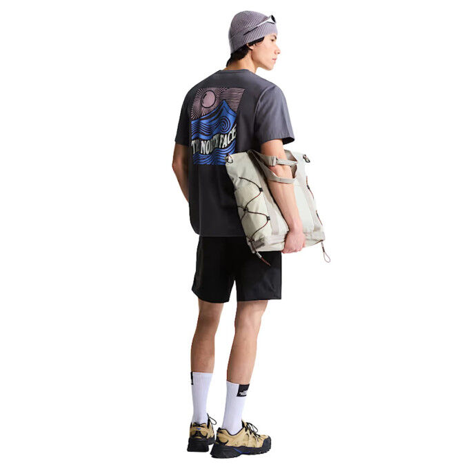 T-shirt da uomo The North Face Mountain Escape - Comodità e stile casual