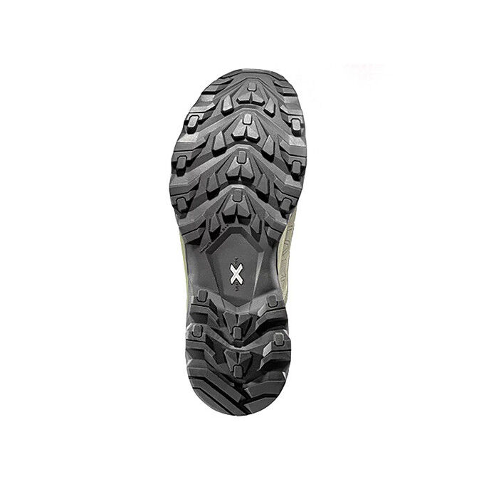 La Sportiva Ultra Raptor 3 GTX – Hiking shoes with grip and protection