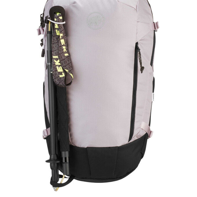 Mammut Lithium 20 Women: lightweight hiking backpack designed for women