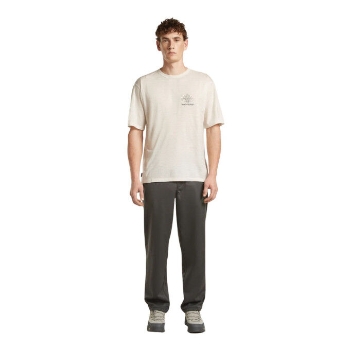 Icebreaker 150 Tech Lite Fern Study: camiseta versátil de lana merina para hombre